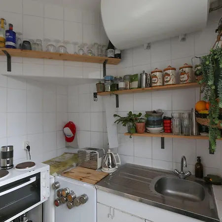Daire Nice 32 M Near Clignancourt