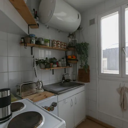 Daire Nice 32 M Near Clignancourt Paris